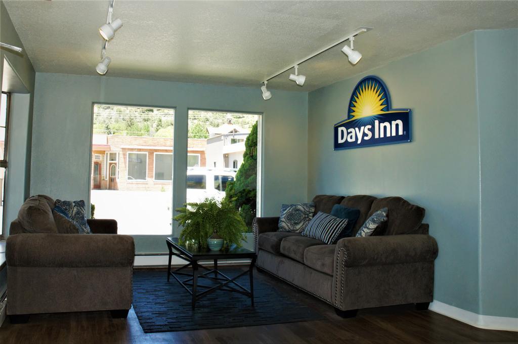 Days Inn By Wyndham Durango Exterior photo